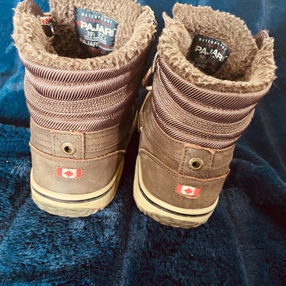 Pajar Brown and Red Boots with Lacing System and Sturdy Sole - Picture 5 of 12